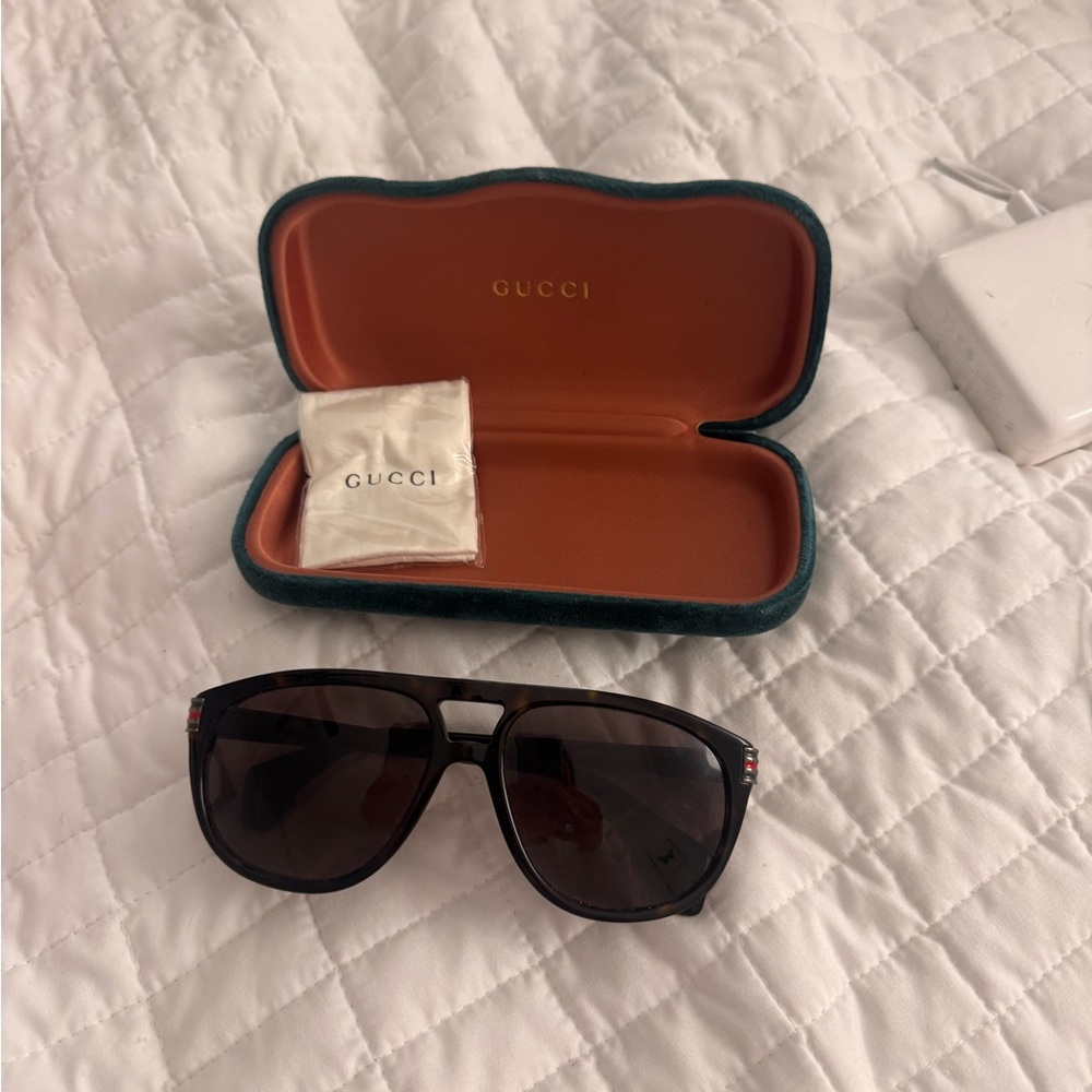 Gucci Aviator Sunglasses